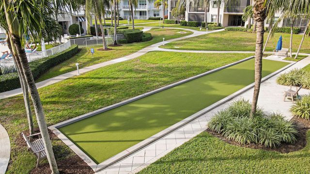 515 Bay Colony Drive N, Juno Beach, FL 33408