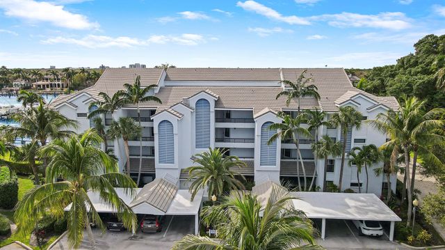 515 Bay Colony Drive N, Juno Beach, FL 33408