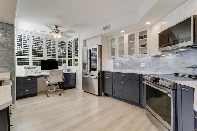 515 Bay Colony Drive N, Juno Beach, FL 33408