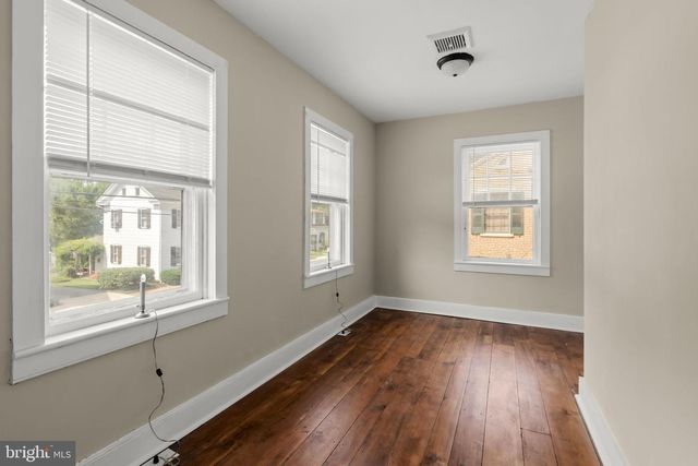 111 E MAIN ST, Strasburg, PA 17579
