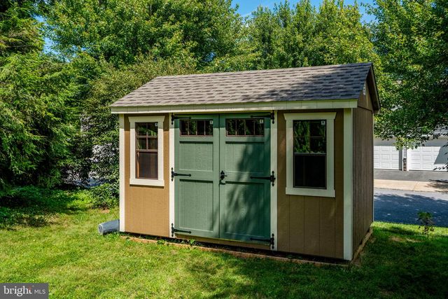 111 E MAIN ST, Strasburg, PA 17579