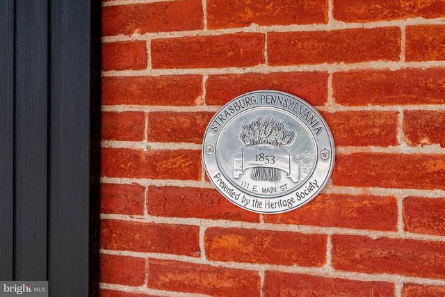 111 E MAIN ST, Strasburg, PA 17579