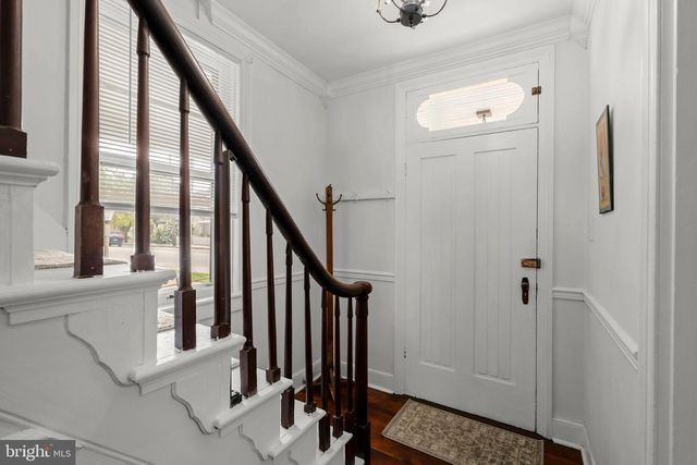 111 E MAIN ST, Strasburg, PA 17579