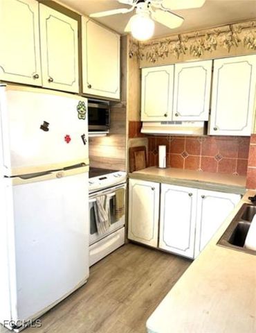 265 Fireball LN, North Fort Myers, FL 33917