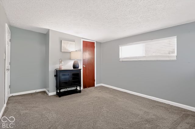 8223 S Talbott Avenue, Indianapolis, IN 46227