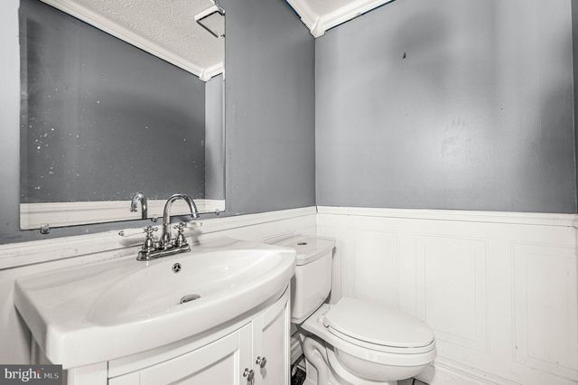 2310 GREENWOOD DR, Lindenwold, NJ 08021