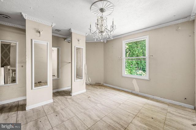 2310 GREENWOOD DR, Lindenwold, NJ 08021