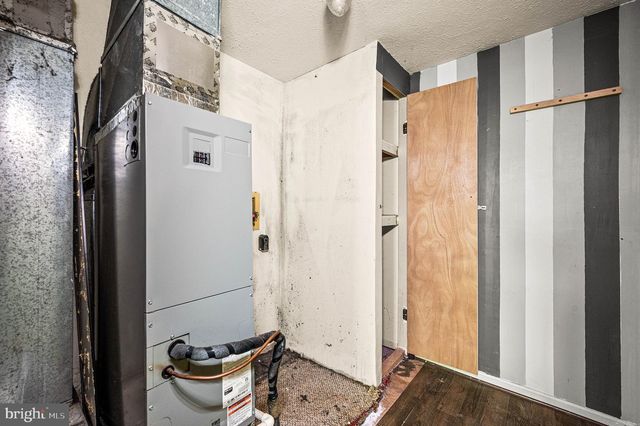 2310 GREENWOOD DR, Lindenwold, NJ 08021