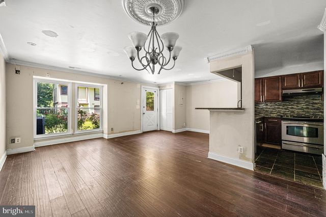 2310 GREENWOOD DR, Lindenwold, NJ 08021