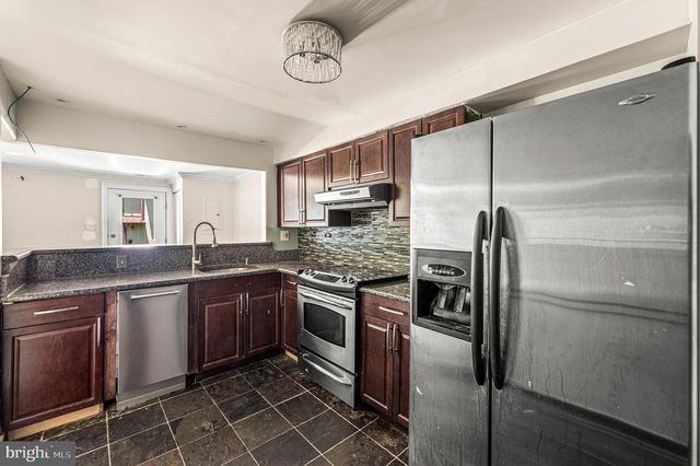2310 GREENWOOD DR, Lindenwold, NJ 08021