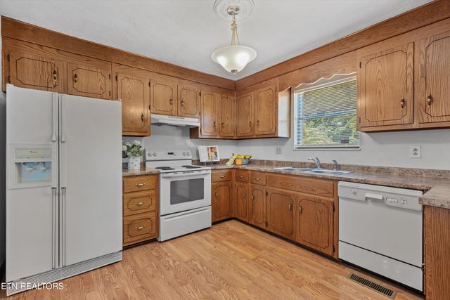 105 Seminole Drive, Knoxville, TN 37914