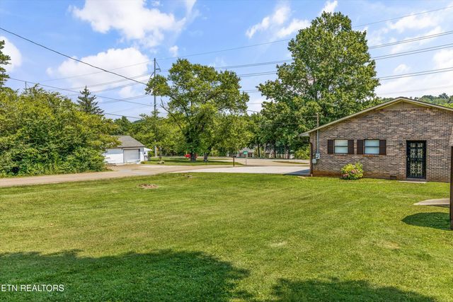 105 Seminole Drive, Knoxville, TN 37914