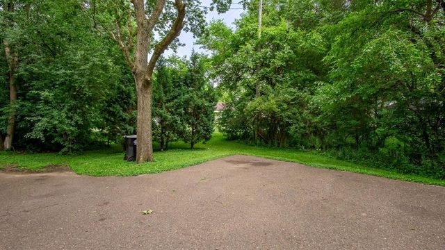 309 Marston Court, Eau Claire, WI 54701