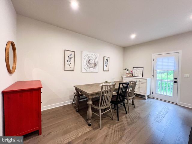 4480 COMMONS DR, Annandale, VA 22003