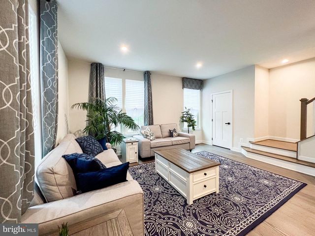 4480 COMMONS DR, Annandale, VA 22003