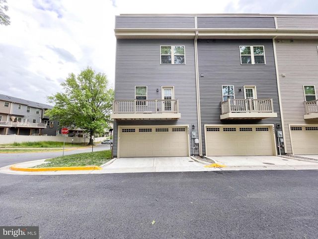 4480 COMMONS DR, Annandale, VA 22003