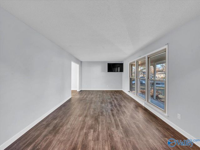 7811 Benton Street SE, Huntsville, AL 35802