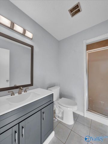 7811 Benton Street SE, Huntsville, AL 35802