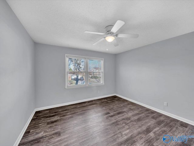 7811 Benton Street SE, Huntsville, AL 35802