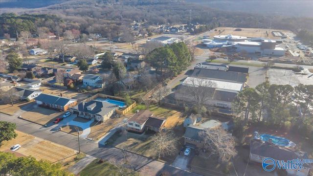 7811 Benton Street SE, Huntsville, AL 35802