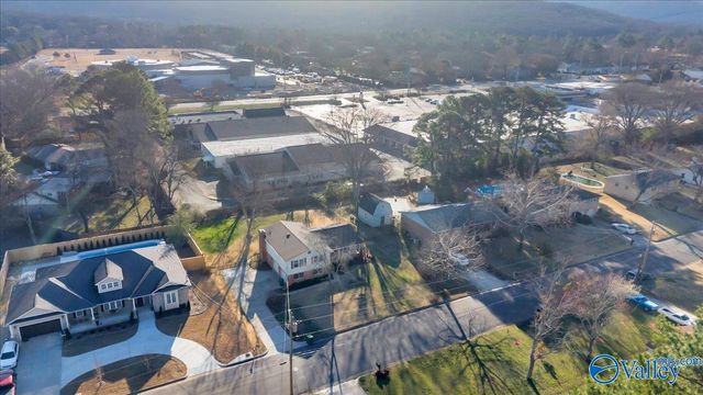 7811 Benton Street SE, Huntsville, AL 35802