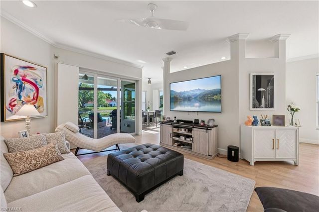 199 Vista LN, Naples, FL 34119