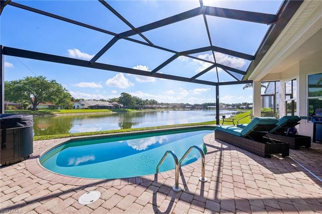 199 Vista LN, Naples, FL 34119