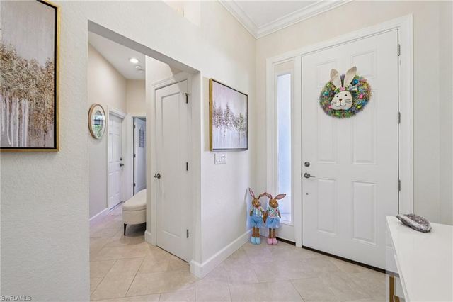 199 Vista LN, Naples, FL 34119