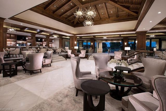 199 Vista LN, Naples, FL 34119