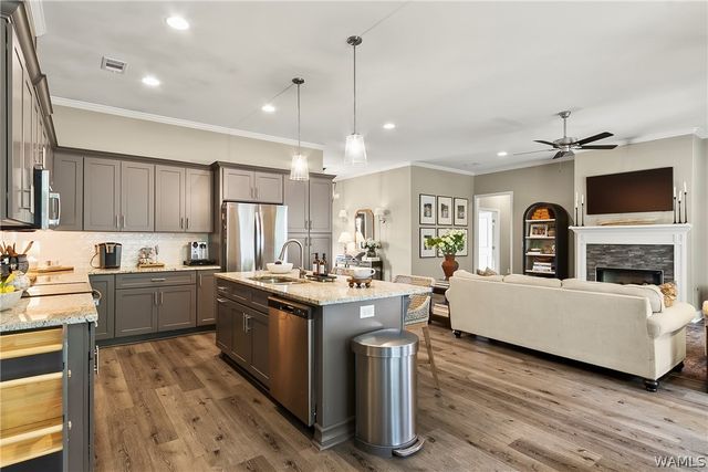13839 Grand Pointe, Northport, AL 35475