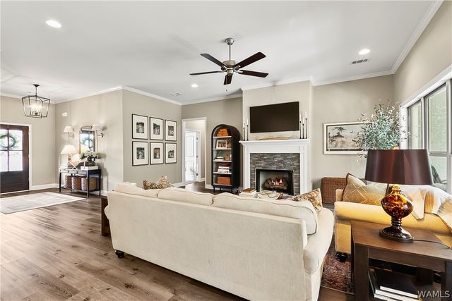 13839 Grand Pointe, Northport, AL 35475