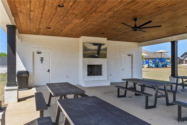13839 Grand Pointe, Northport, AL 35475