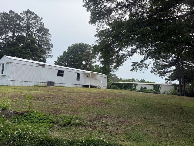 300 Shepard Lane, Dalton, GA 30721