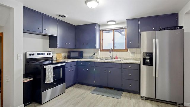 12 E South Avenue, Chippewa Falls, WI 54729