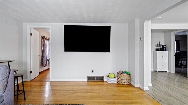 12 E South Avenue, Chippewa Falls, WI 54729