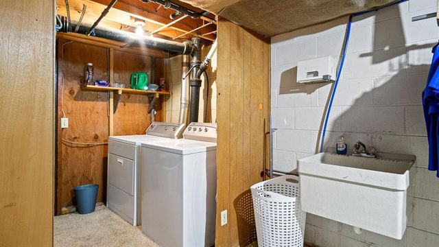 12 E South Avenue, Chippewa Falls, WI 54729