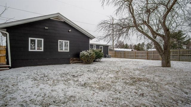 12 E South Avenue, Chippewa Falls, WI 54729