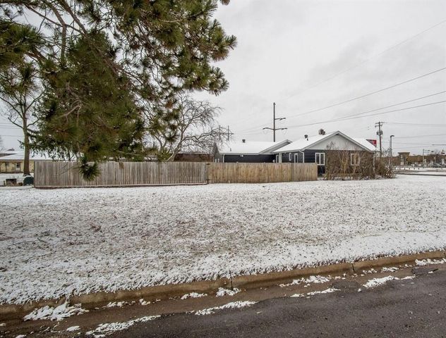 12 E South Avenue, Chippewa Falls, WI 54729