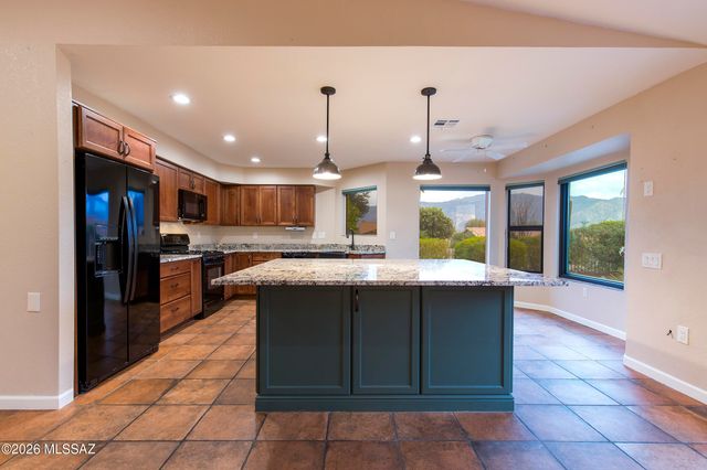 1176 E Rising Sun Drive, Oro Valley, AZ 85755