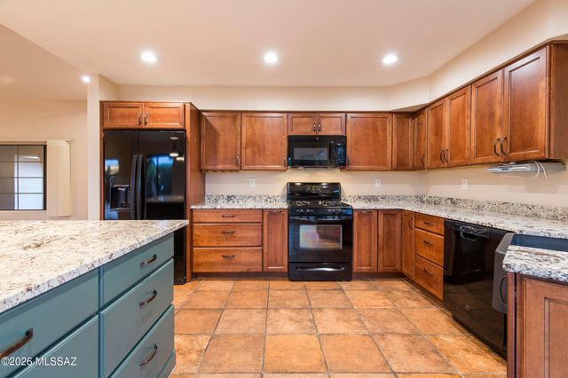 1176 E Rising Sun Drive, Oro Valley, AZ 85755