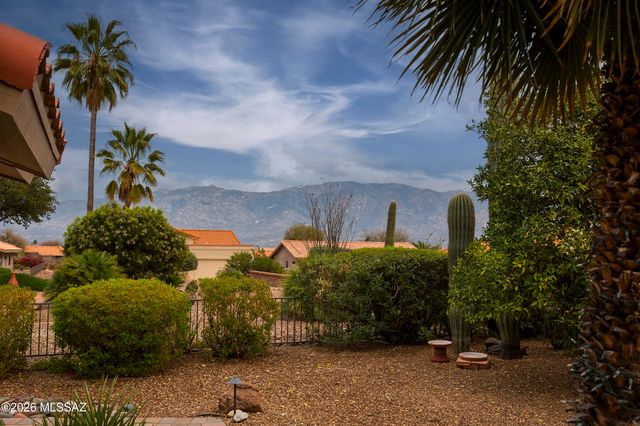 1176 E Rising Sun Drive, Oro Valley, AZ 85755