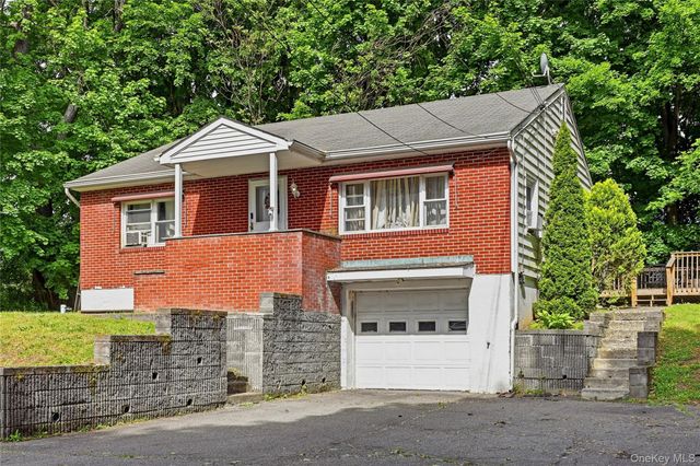 6 Riverview Avenue, New Windsor, NY 12553