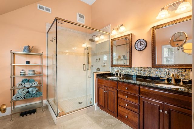 3 Macarthur Rd, Wellesley, MA 02482