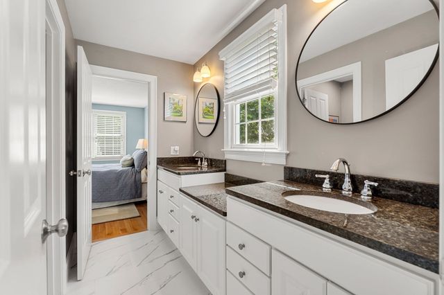 3 Macarthur Rd, Wellesley, MA 02482