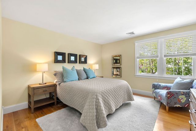3 Macarthur Rd, Wellesley, MA 02482