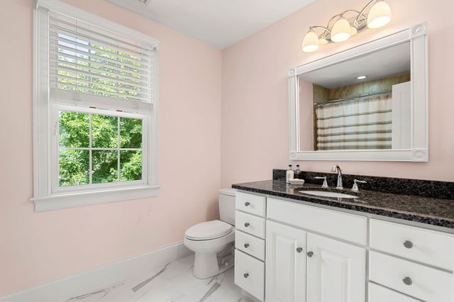 3 Macarthur Rd, Wellesley, MA 02482