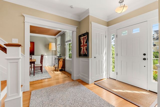 3 Macarthur Rd, Wellesley, MA 02482