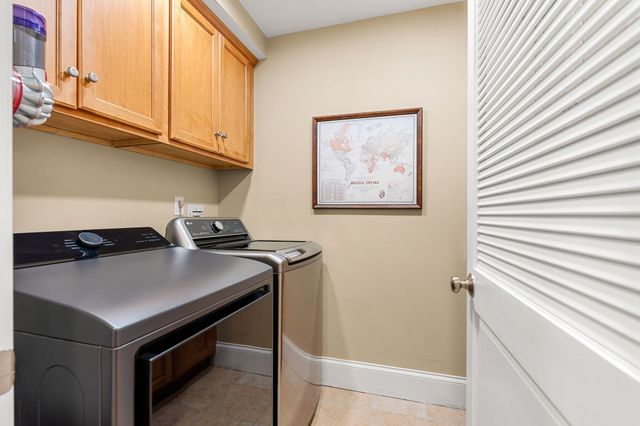 3 Macarthur Rd, Wellesley, MA 02482