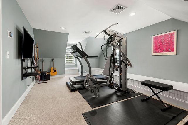 3 Macarthur Rd, Wellesley, MA 02482