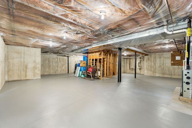 3 Macarthur Rd, Wellesley, MA 02482